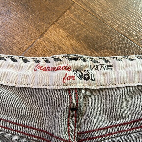 Vans Acid-Wash Denim Shorts - Size 34 - Picture 5 of 6